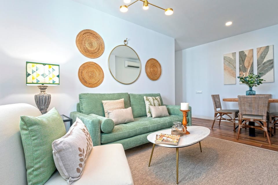 Apartment (2 Bedrooms) | Living area
