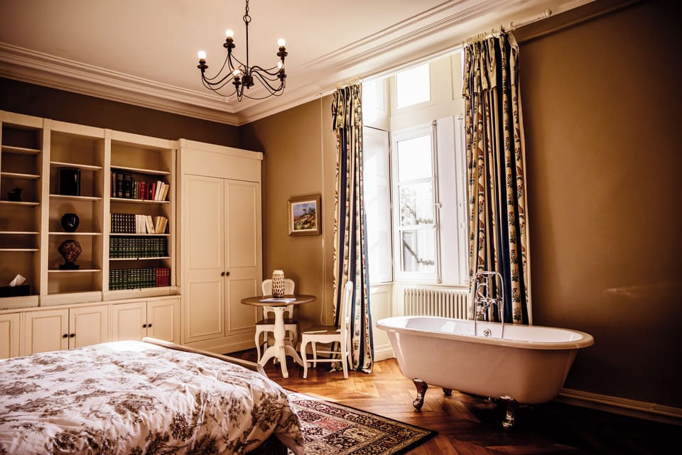 Double Room, Garden View | Laptop workspace, free WiFi, bed sheets
