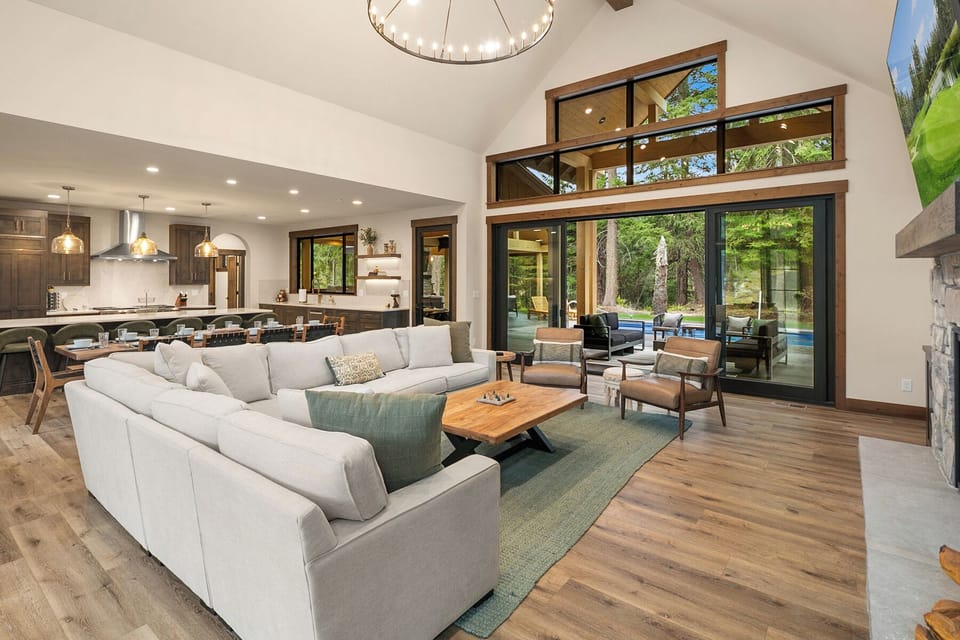1 More Pool Day. - Open concept great room with double slider doors leading to back patio!
