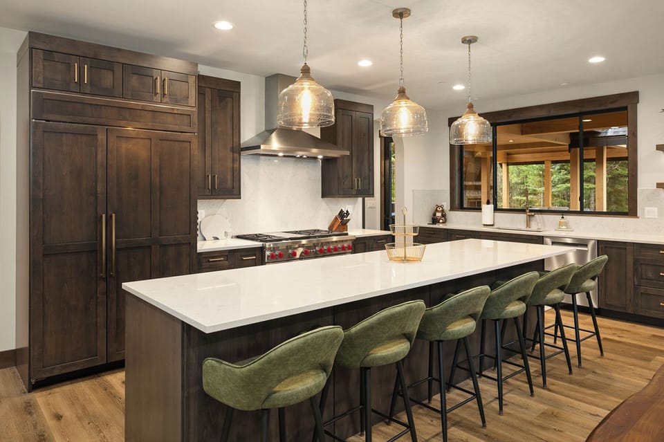 1 More Pool Day. - Huge kitchen island - perfect for food prep!