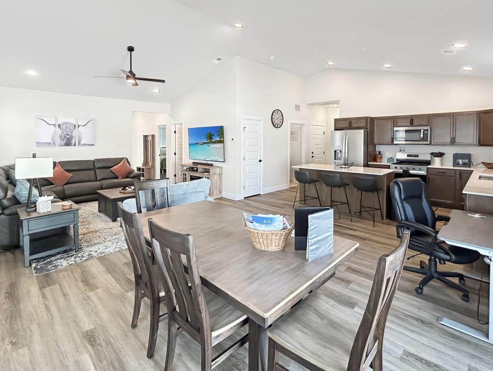 House, 3 Bedrooms | Interior