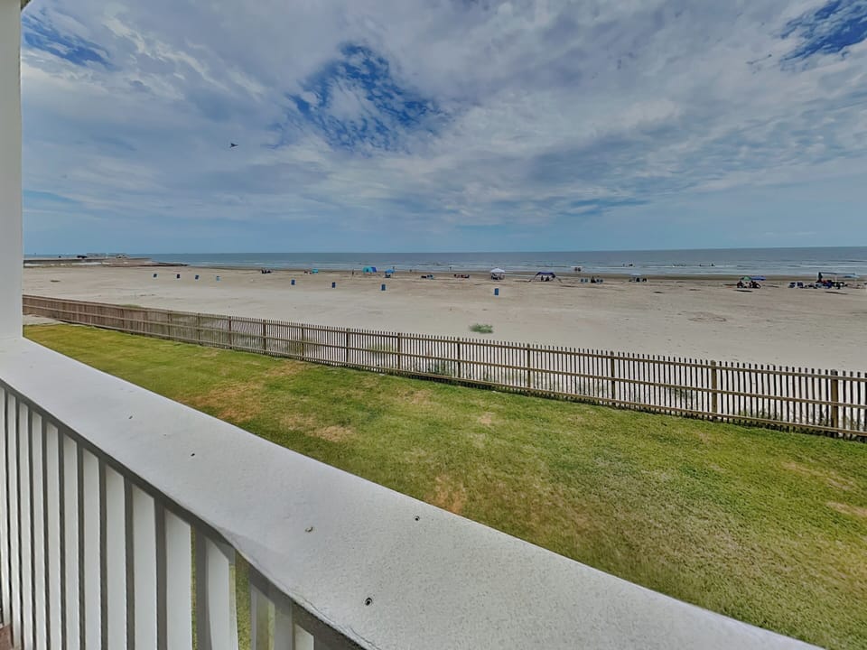 Balcony - Ocean Views