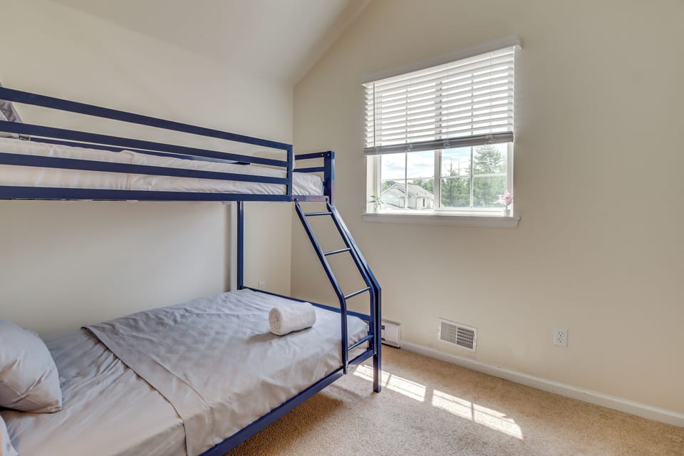 House (3 Bedrooms) | Interior