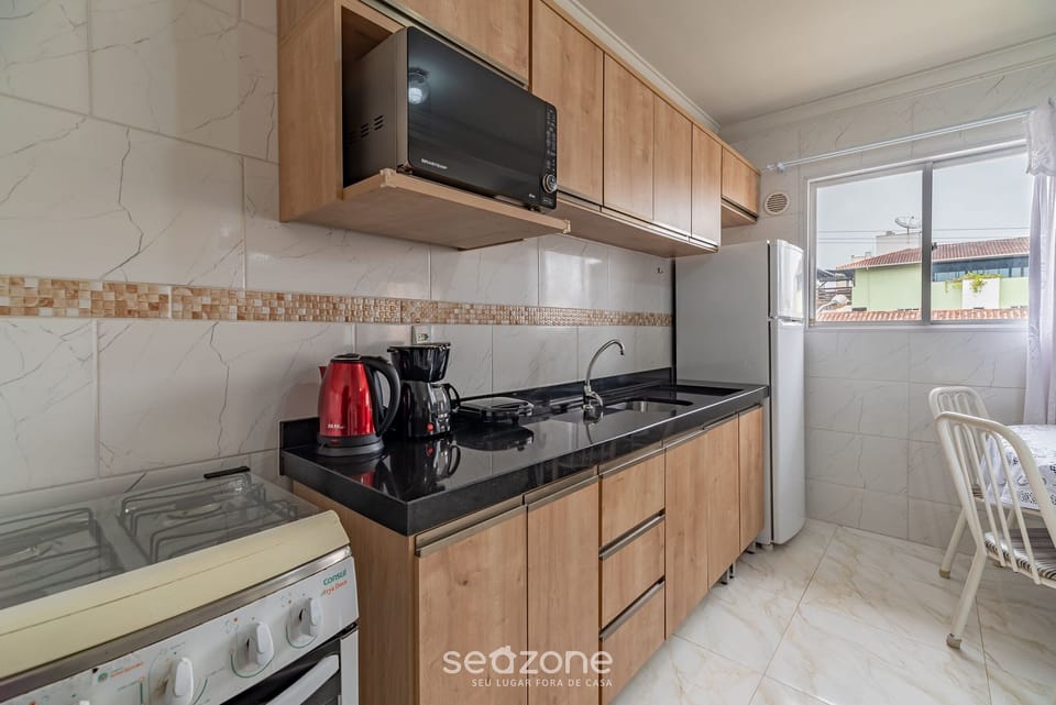 Basic Apartment | Private kitchen | Cookware/dishes/utensils