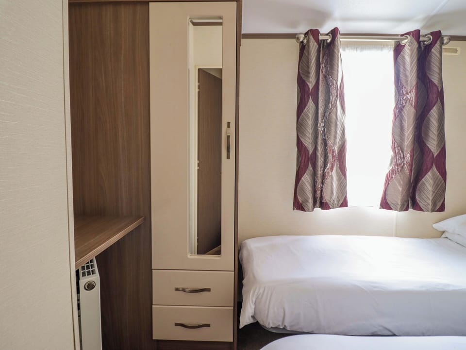 2 bedrooms, individually decorated, individually furnished, free WiFi