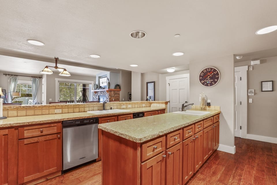 Indoors, Floor, Flooring, Kitchen, Hardwood