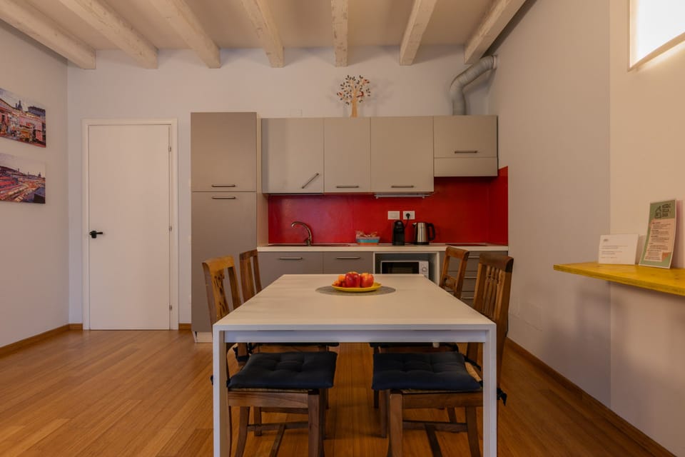 House | 1 bedroom