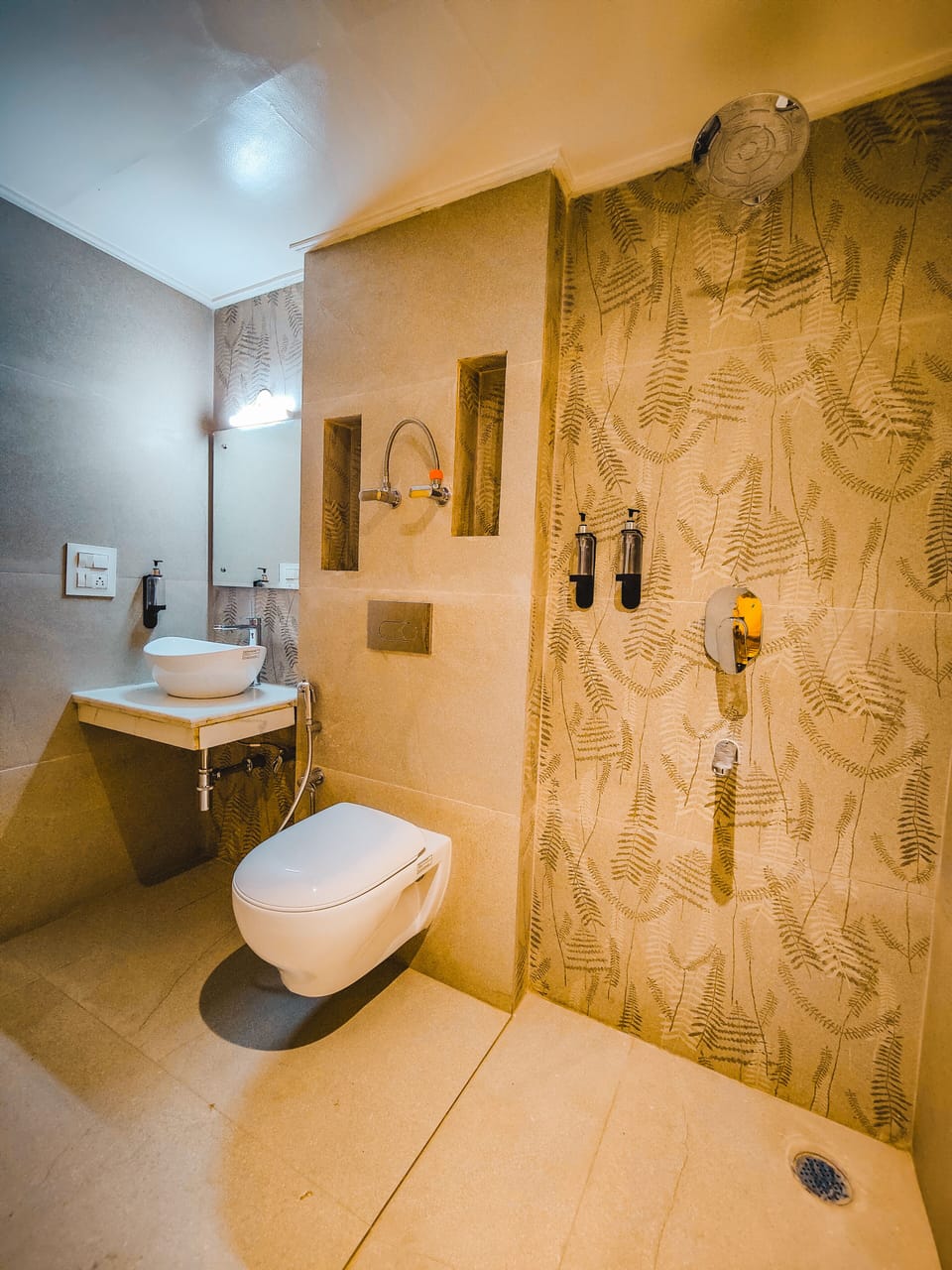 Economy Single Room, Mountain View | Bathroom | Shower, free toiletries, slippers, towels