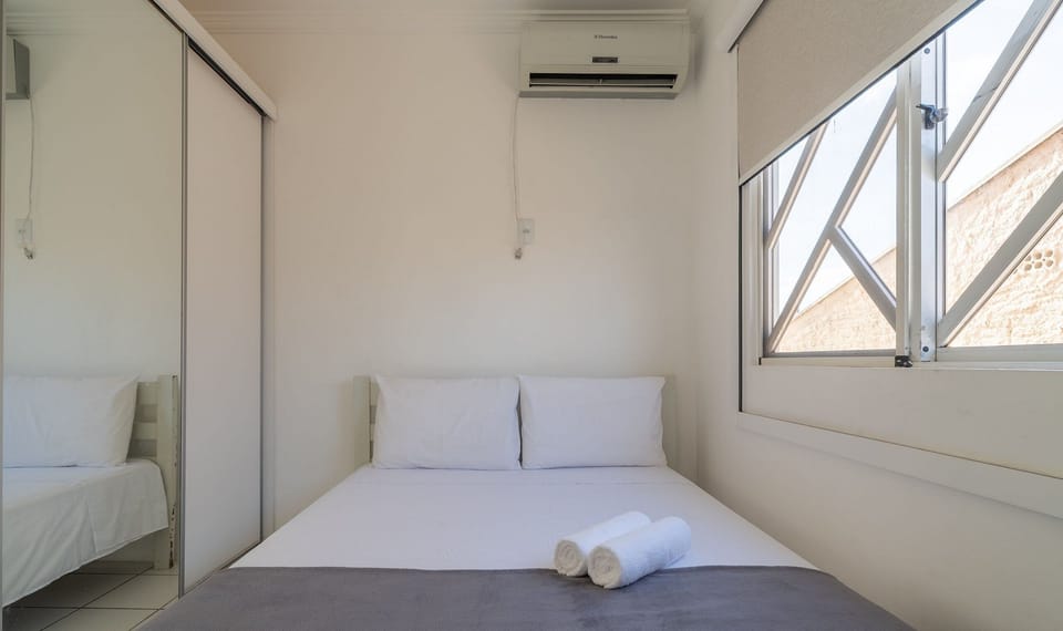 5BR Home w/ Pool in Penha Center Bsl190 Apartment in Penha