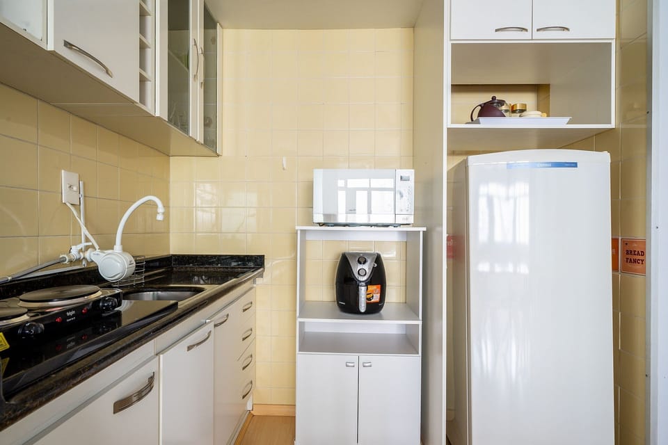 Basic Apartment | Private kitchen | Cookware/dishes/utensils