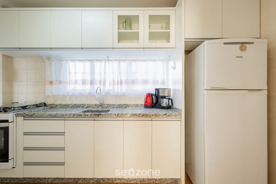 Basic Apartment | Private kitchen