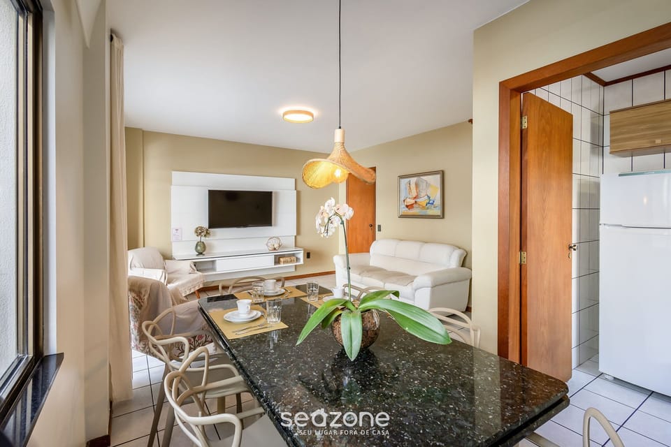 Basic Apartment | Living area