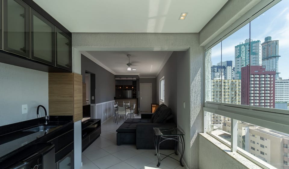 Basic Apartment | Living area