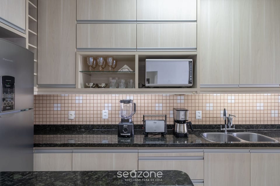 Basic Apartment | Private kitchen | Cookware/dishes/utensils