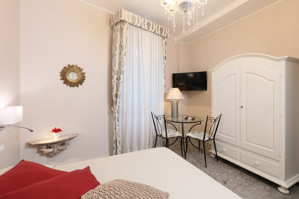 Economy Double Room | Premium bedding, down comforters, minibar, in-room safe