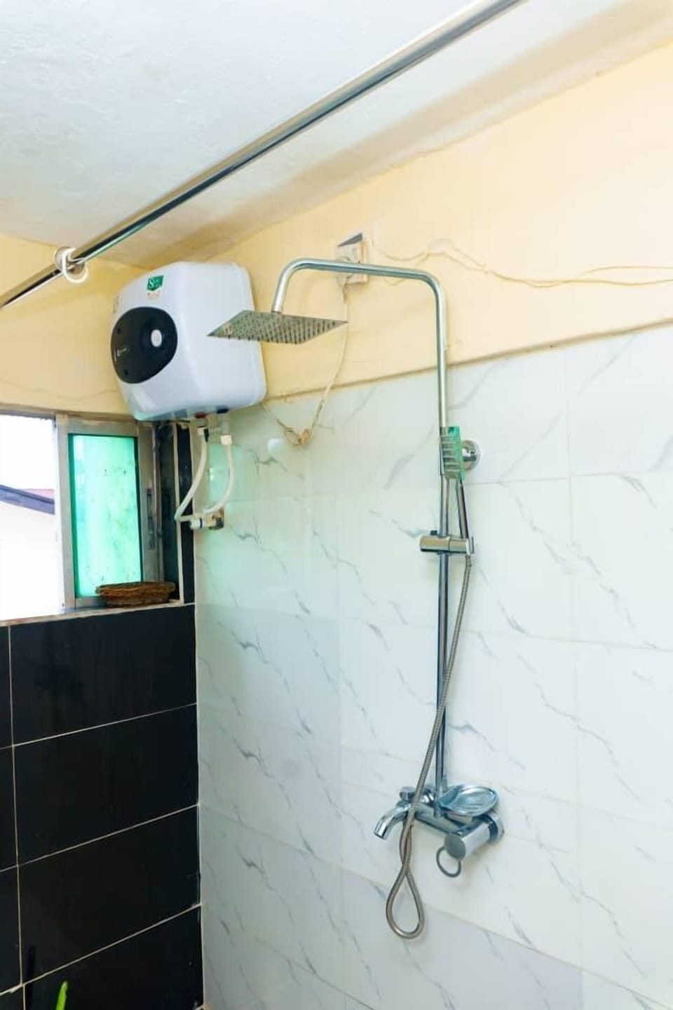 Double Room | Bathroom | Separate tub and shower, slippers, soap, shampoo