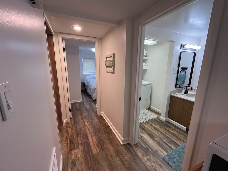 Bathroom / Hallway