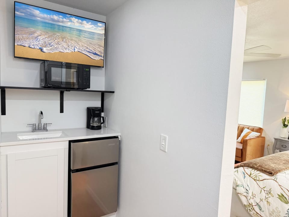 Boat & Billiards – 2BR by Stump Pass Marina (3900)
