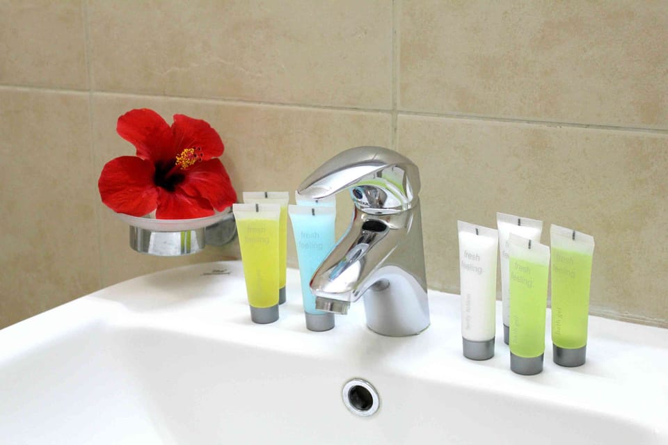 Bathroom amenities