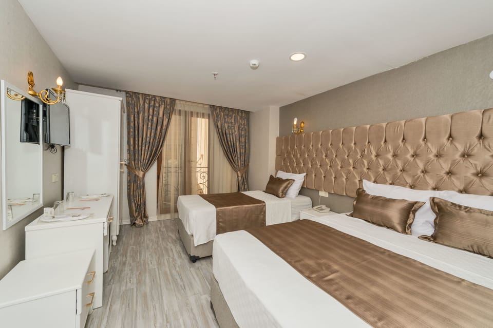 Triple Room | Frette Italian sheets, premium bedding, down comforters, in-room safe
