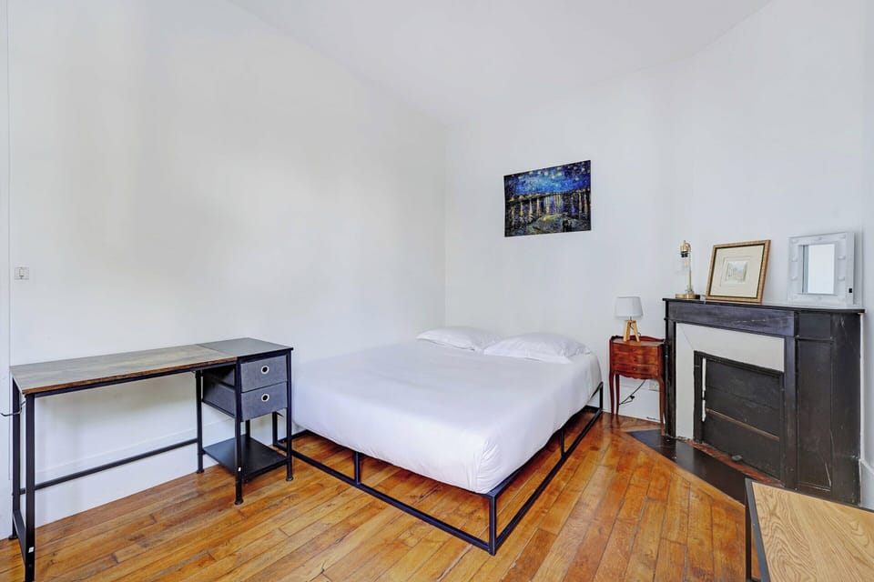 Apartment | 1 bedroom, laptop workspace, iron/ironing board, bed sheets