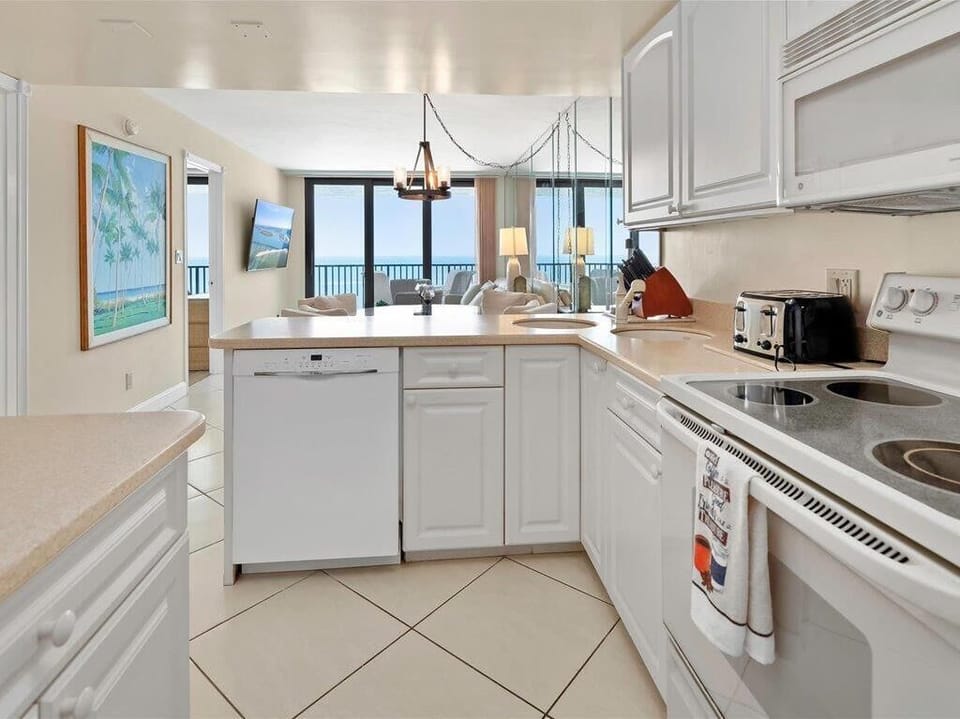 Clean and Workable Kitchen