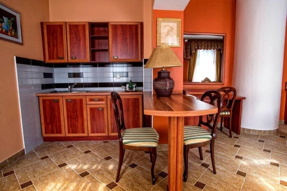 Luxury Apartment | Private kitchen | Microwave
