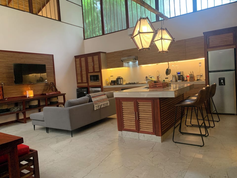 Pool villa kitchen