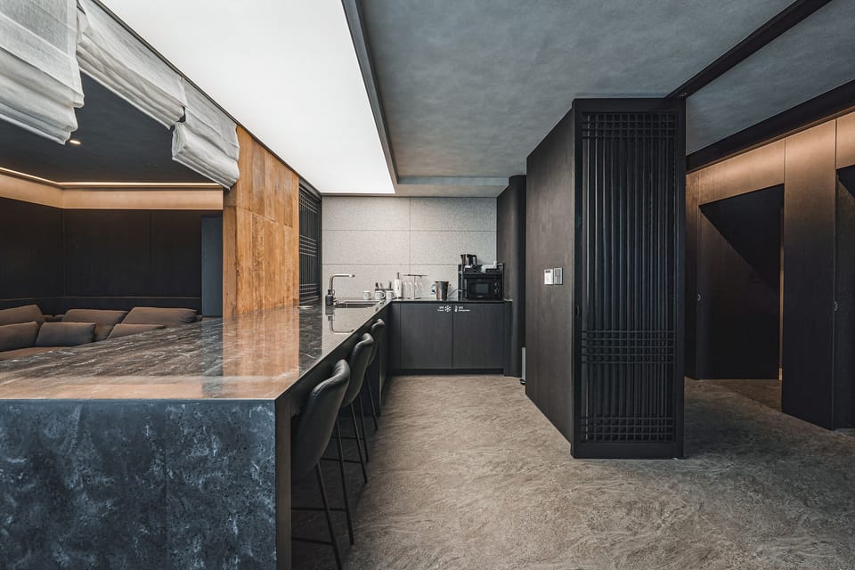 Luxury Penthouse, 2 Bedrooms, Kitchen, Park View | Living area
