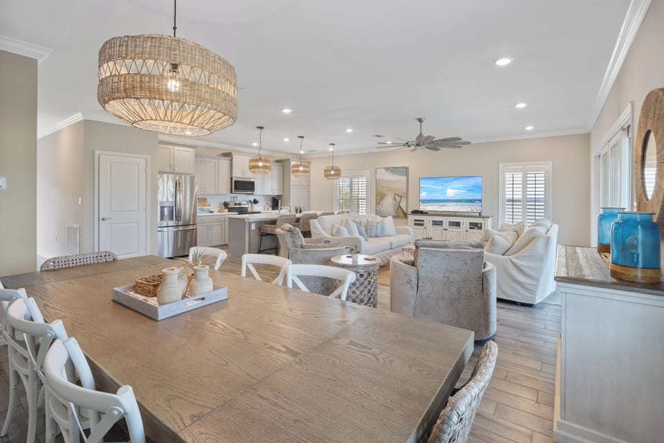 6618 Carlinga Drive - Peaceful, Easy Feeling - Great flow. Popular floorplan by Lennar Homes.