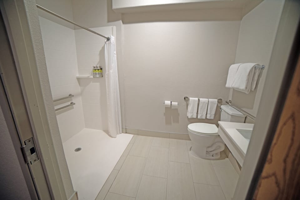 Free toiletries, hair dryer, towels, shampoo