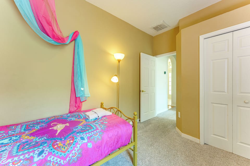 House (4 Bedrooms) | Interior