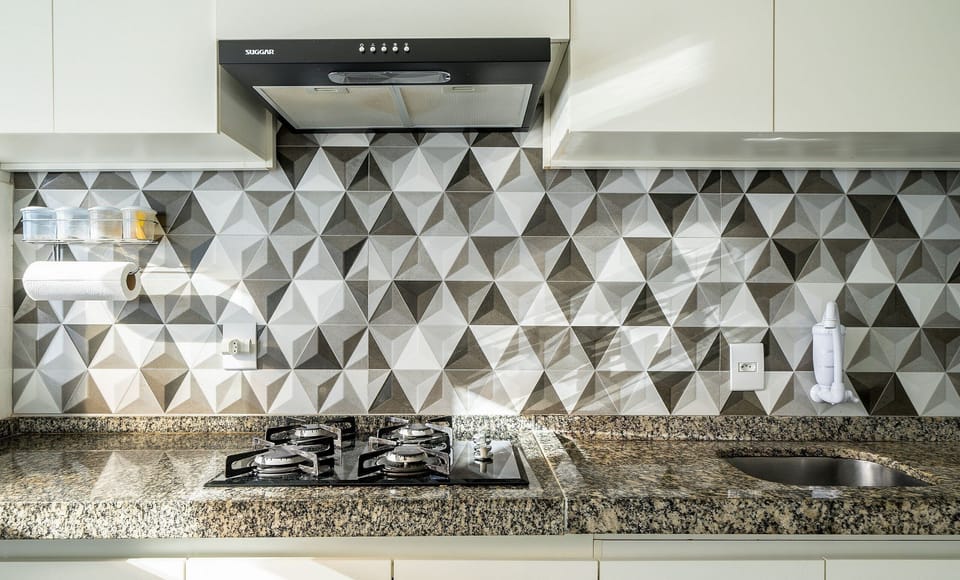 Basic Apartment | Private kitchen | Cookware/dishes/utensils