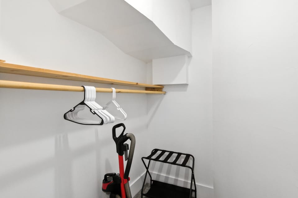 House, 4 Bedrooms | Interior