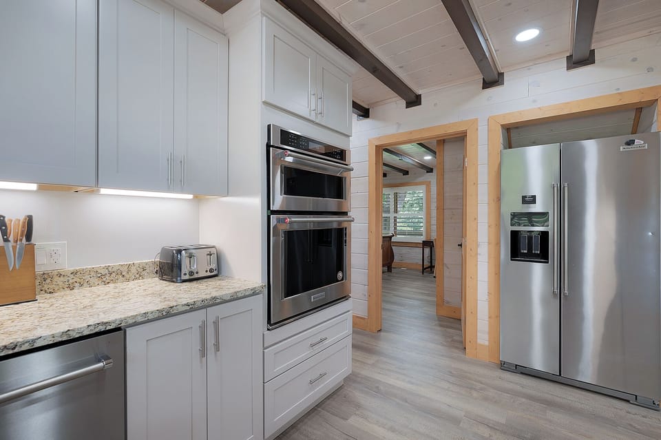 Lazy Lake Loft - Entry Level Kitchen