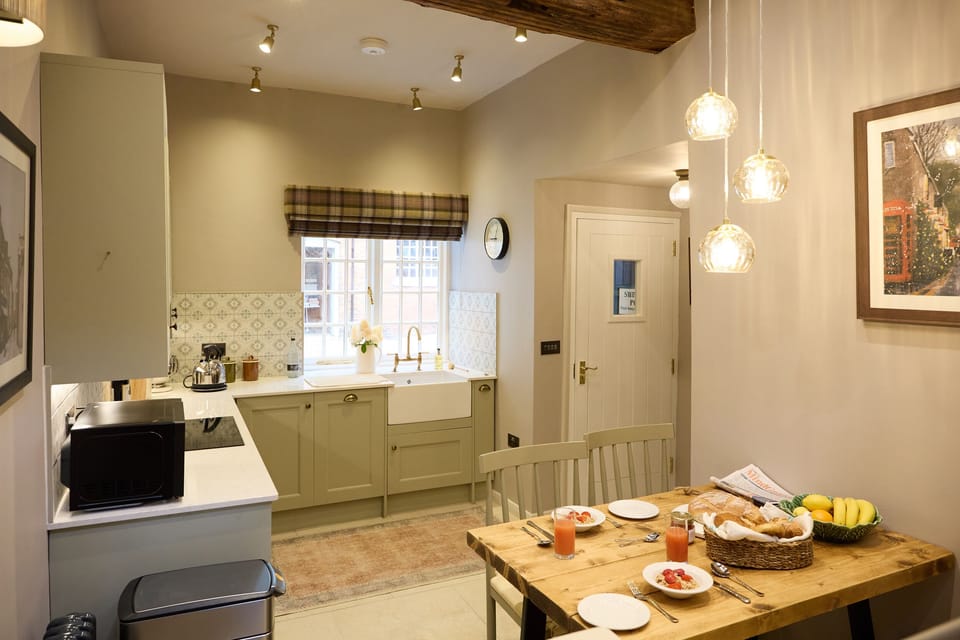 Fridge, microwave, dishwasher, toaster
