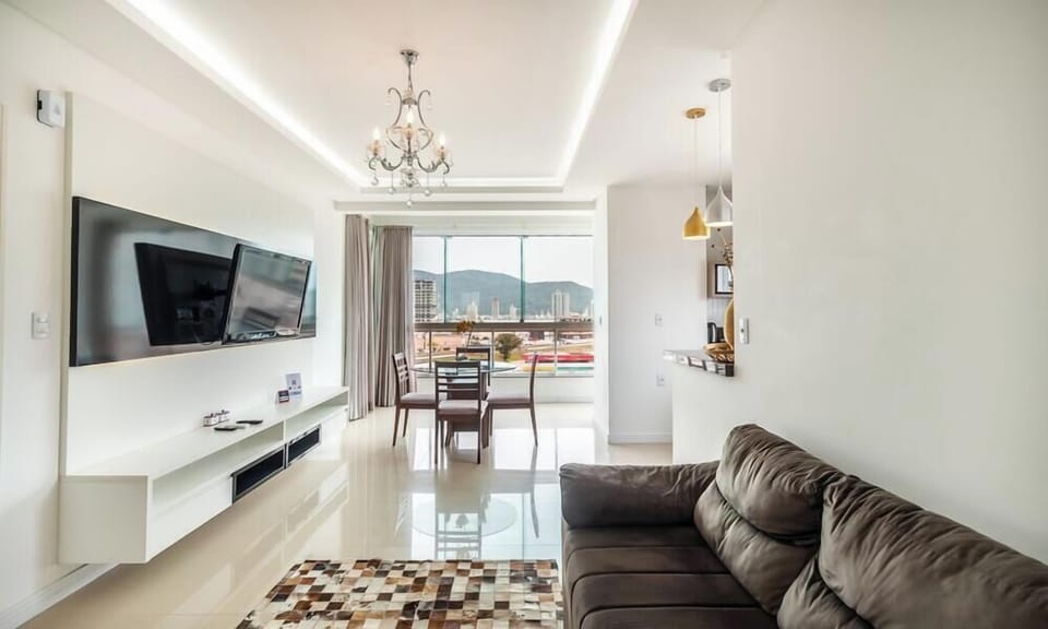 Basic Apartment | Living area | TV