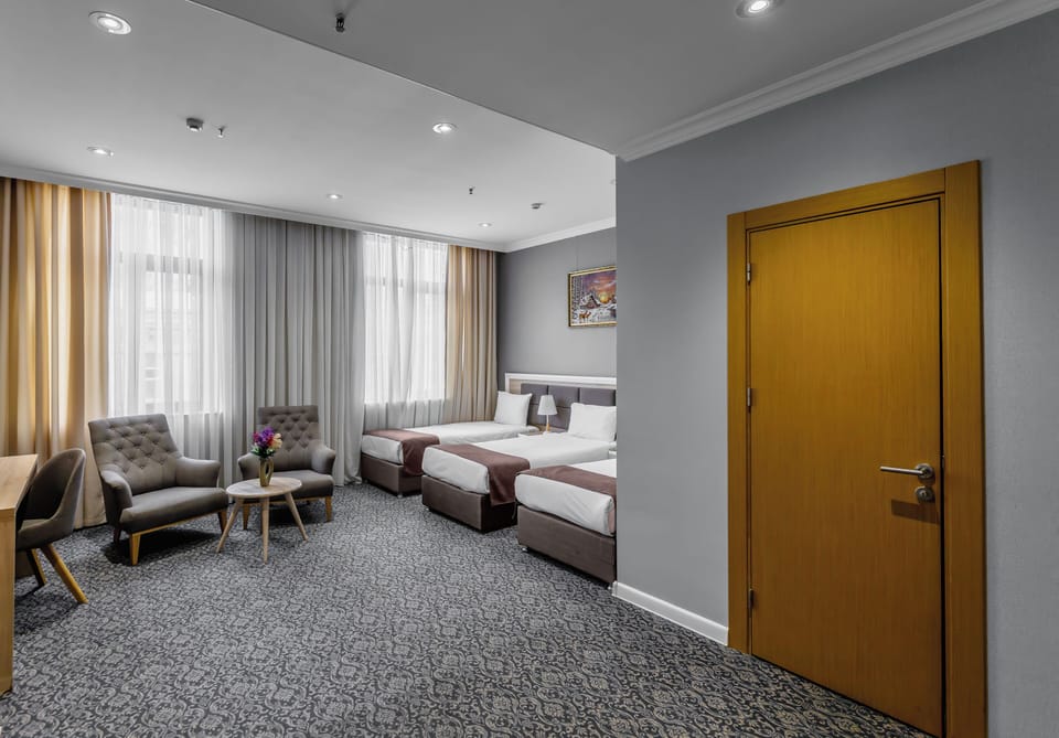 Superior Triple Room | In-room safe, desk, laptop workspace, free WiFi