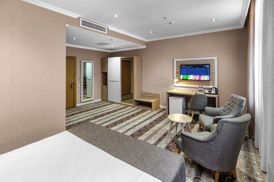 Superior Room | In-room safe, desk, laptop workspace, free WiFi