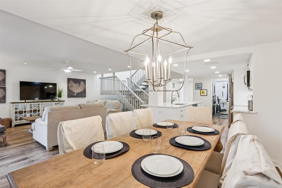 Dining Area at 1424 South Beach Villa