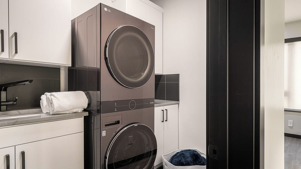 Laundry Room, Second Level