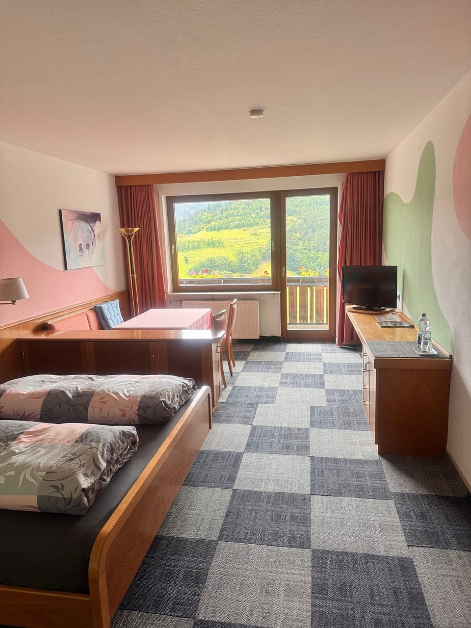 Double Room, Mountain View | In-room safe, blackout drapes, WiFi (free)