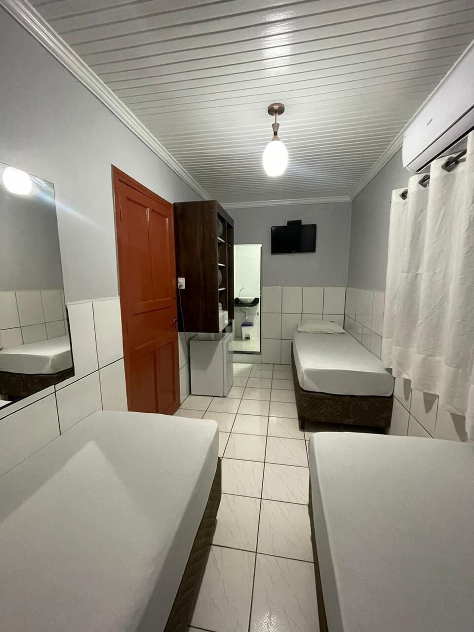 Triple Room | Free WiFi, bed sheets
