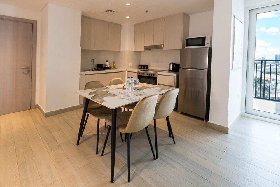 Luxury 1 bedroom chic apartment available on short term rental in Waters Edge, Yas Island, Abu Dhabi, UAE