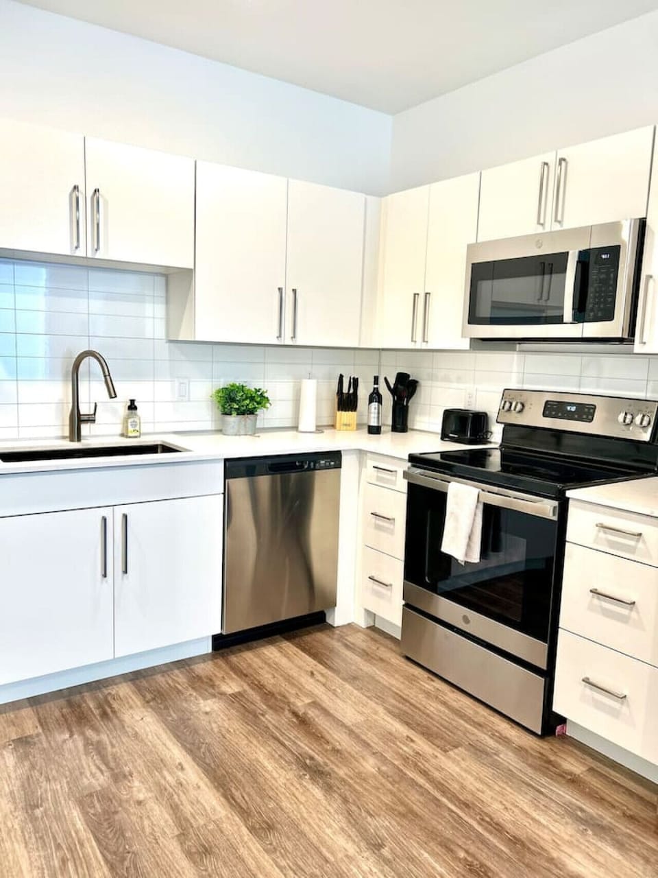 Fully stocked kitchen