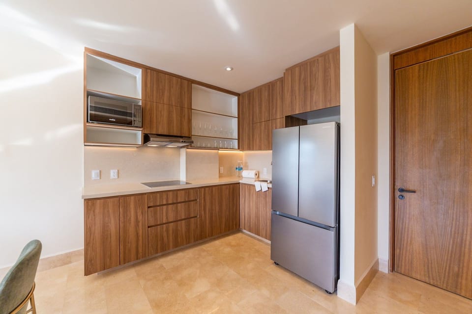 Apartment | Private kitchen | Fridge, oven, coffee/tea maker, cookware/dishes/utensils