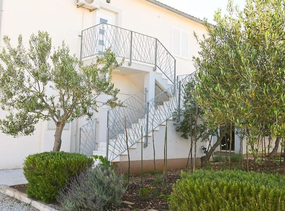Apartment (Two Bedroom Apartment with Balcony) | Exterior