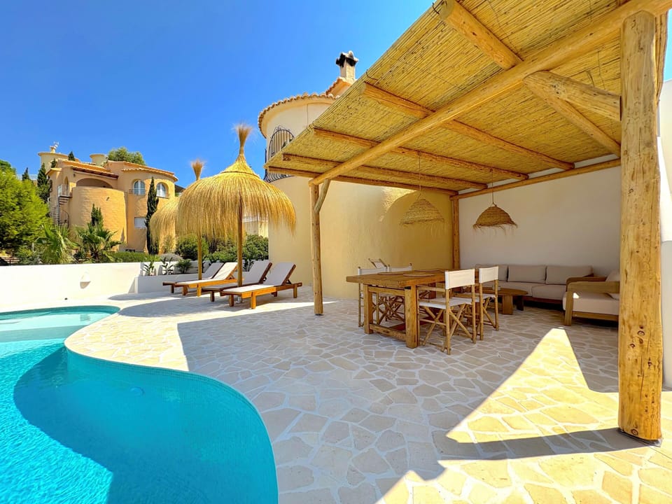 Outdoor dining area