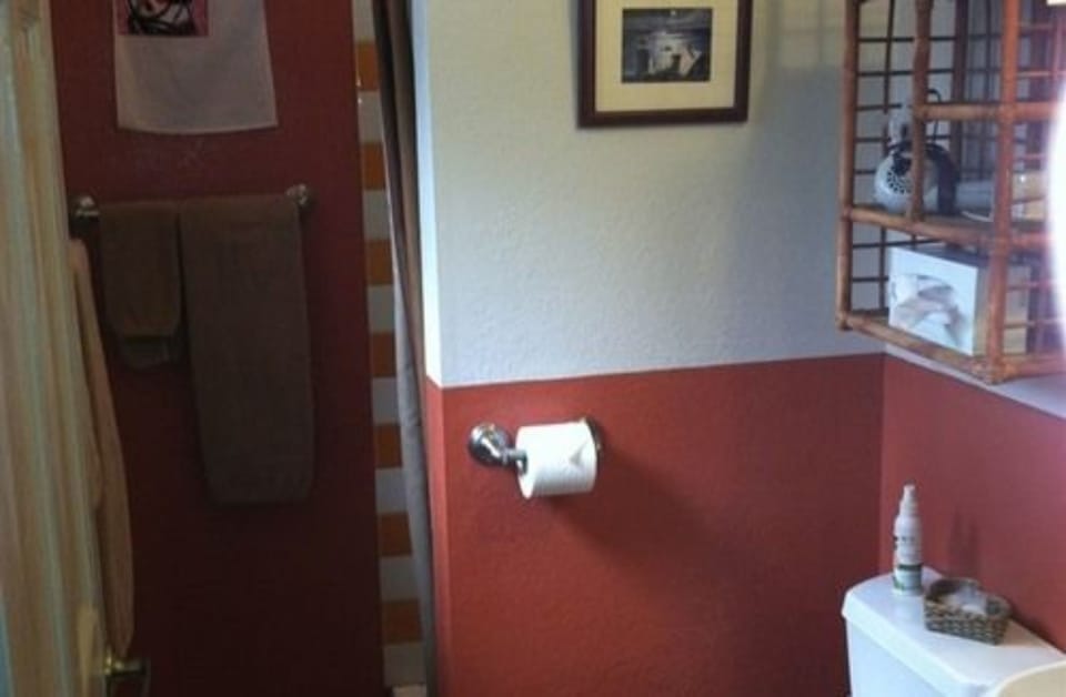 Signature Studio Suite, Private Bathroom (Studio Suite) | Bathroom | Shower, hair dryer, towels