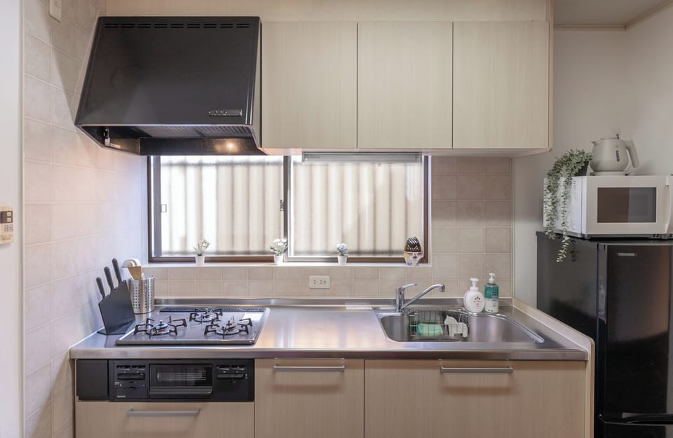 Comfort Villa, Non Smoking, Balcony | Private kitchen | Fridge, microwave, stovetop, rice cooker